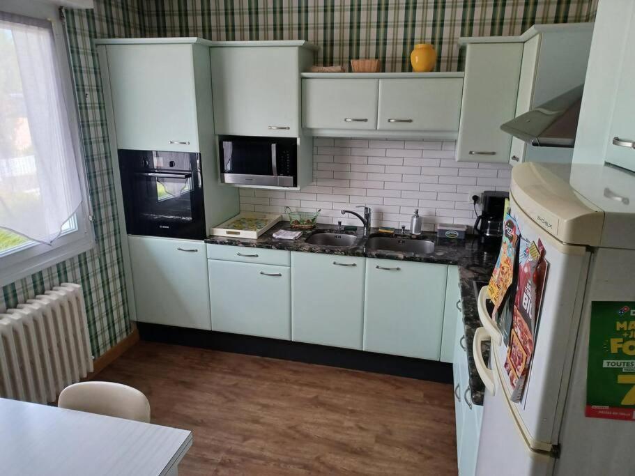 Holiday home Maison Chaleureuse, Pour Famille, Amis, Ouvriers... *
